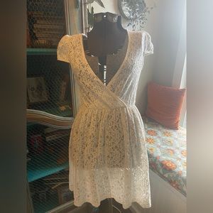 NWT ZARA lace V back dress Sz M